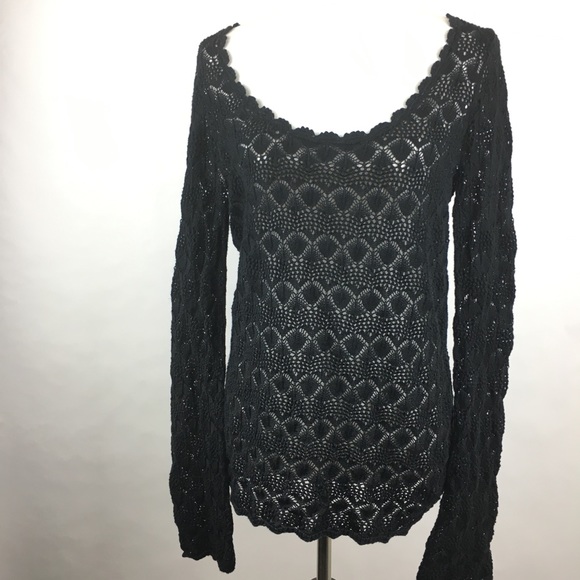 black crochet long sleeve top